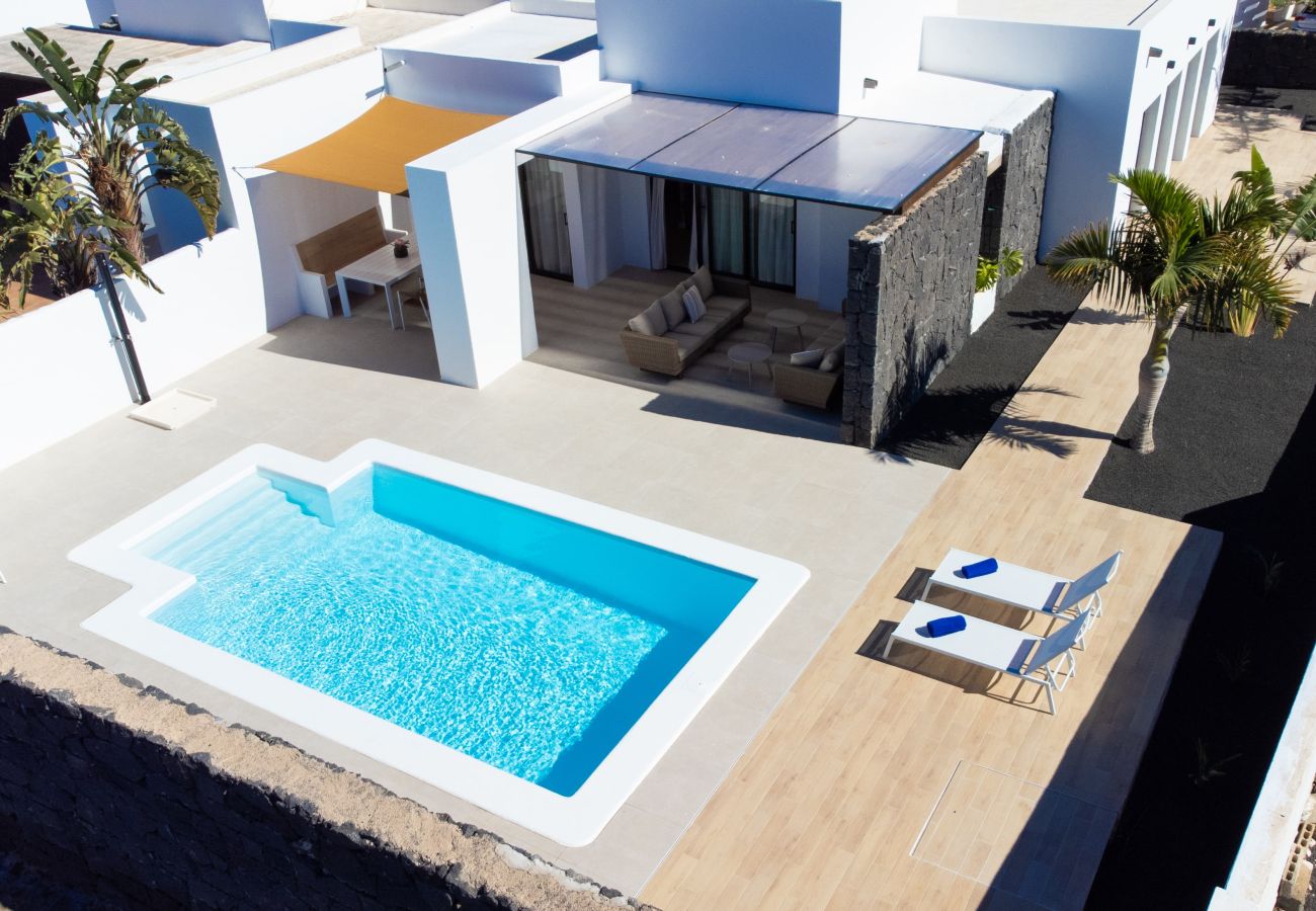 Villa in Playa Blanca - Villa Iris 