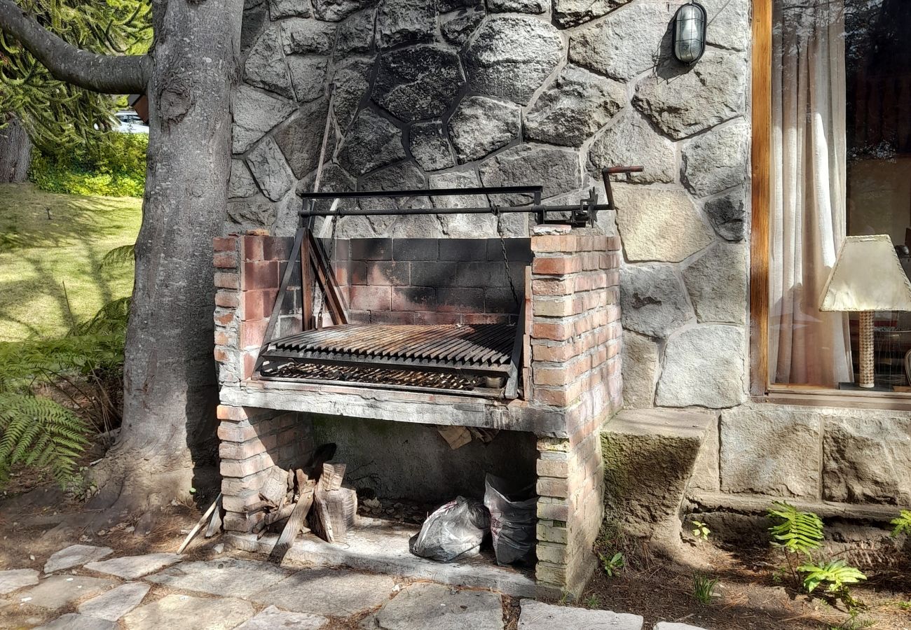 House in San Carlos de Bariloche - MORE19 Mansion and Cabin located on the Llao LLao Peninsula