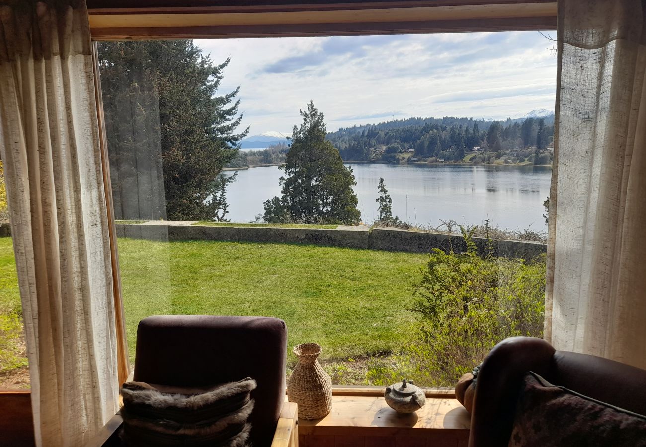 House in San Carlos de Bariloche - MORE19 Mansion and Cabin located on the Llao LLao Peninsula