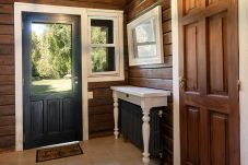 House in San Carlos de Bariloche - ARE39 Beautiful and spacious house located in the exclusive private neighborhood Arelauquen Golf & Country Club.