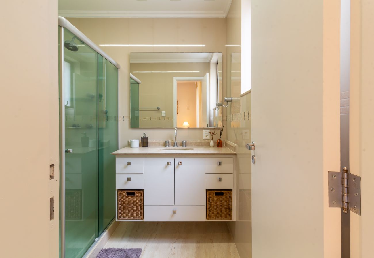 Apartment in Rio de Janeiro - Sea view, 2 minutes from the beach | FMS502