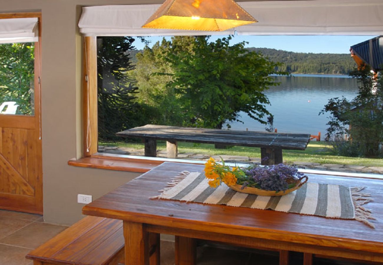 Cabin in San Carlos de Bariloche - HUAPI19C Warm cabin with large garden in front of Lake Nahuel Huapi Within a complex of 4 cabins.