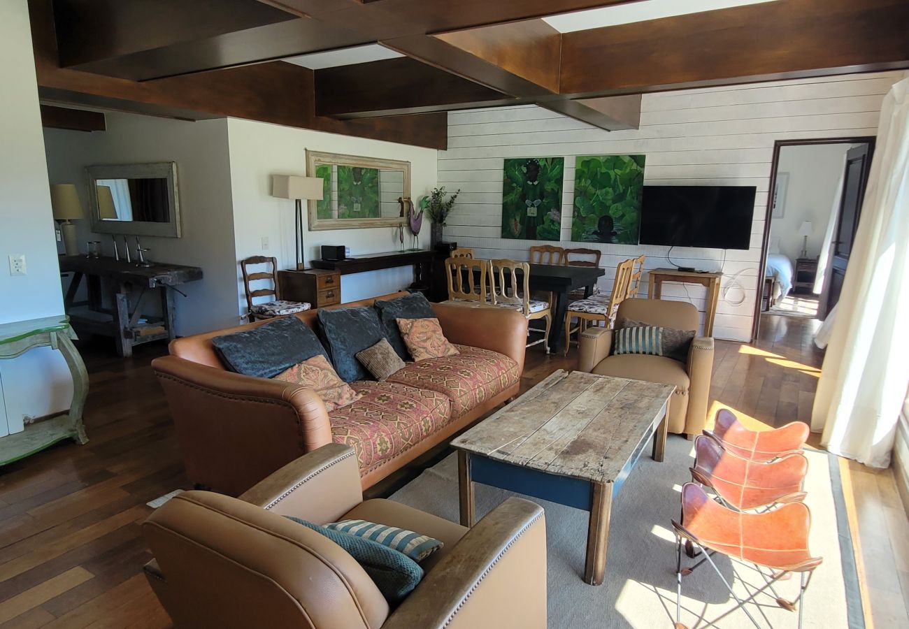 Apartment in San Carlos de Bariloche - ARE10 - WARM AND COMFORTABLE APARTMENT WITH MOUNTAIN VIEW AND DIRECT EXIT TO THE POLO FIELD