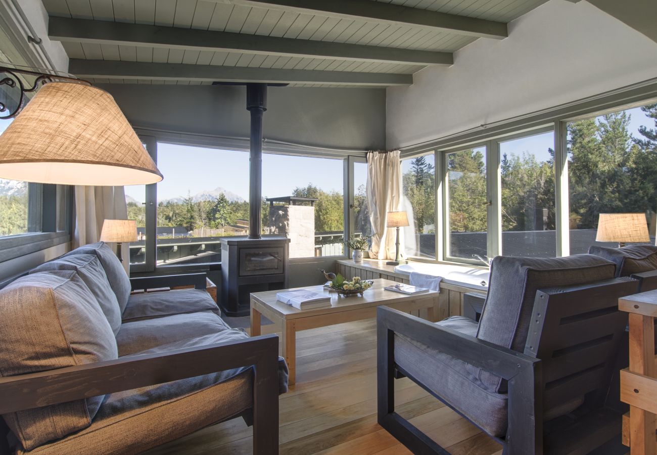 House in San Carlos de Bariloche - PENI03  EXCLUSIVE AND PRIVATE HOUSE LOCATED ON A 10 HECTAREA FARM