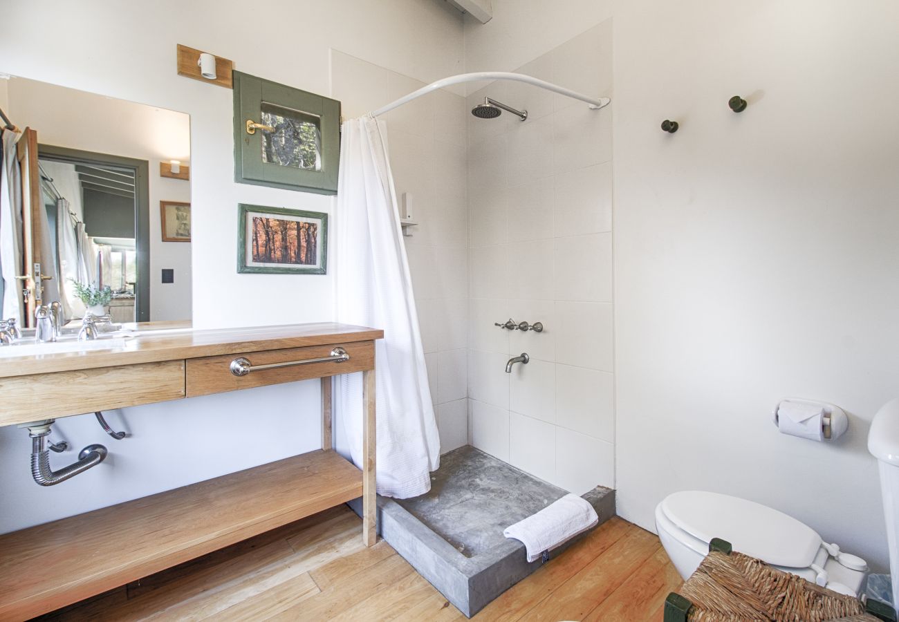 House in San Carlos de Bariloche - PENI03  EXCLUSIVE AND PRIVATE HOUSE LOCATED ON A 10 HECTAREA FARM