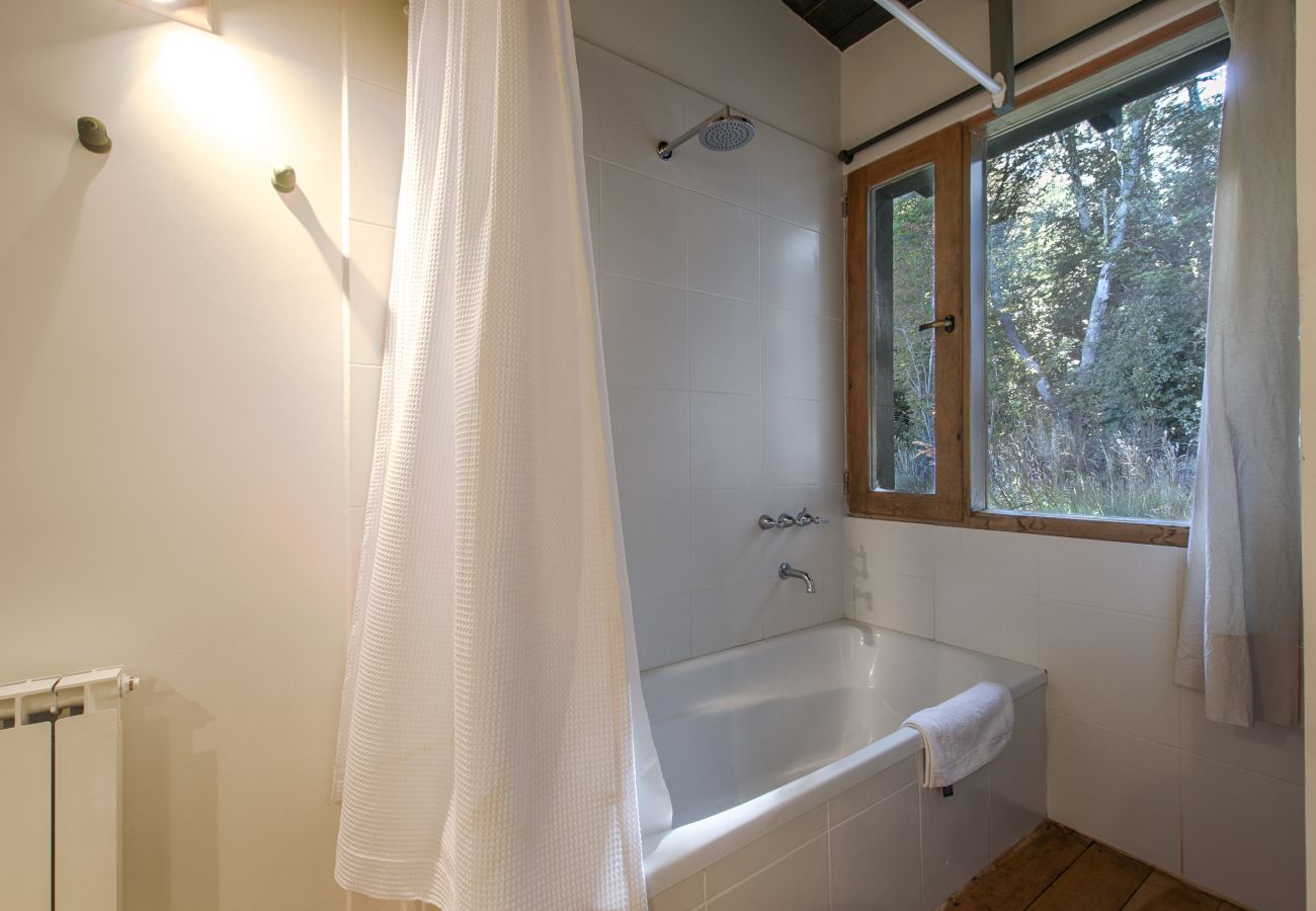 House in San Carlos de Bariloche - PENI03  EXCLUSIVE AND PRIVATE HOUSE LOCATED ON A 10 HECTAREA FARM