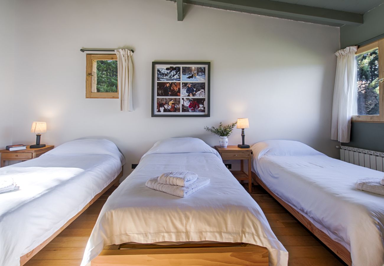 House in San Carlos de Bariloche - PENI03  EXCLUSIVE AND PRIVATE HOUSE LOCATED ON A 10 HECTAREA FARM