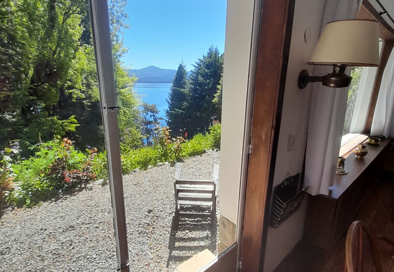 Cabin in San Carlos de Bariloche - PENI17 - WARM CABIN WITH LAKE COAST