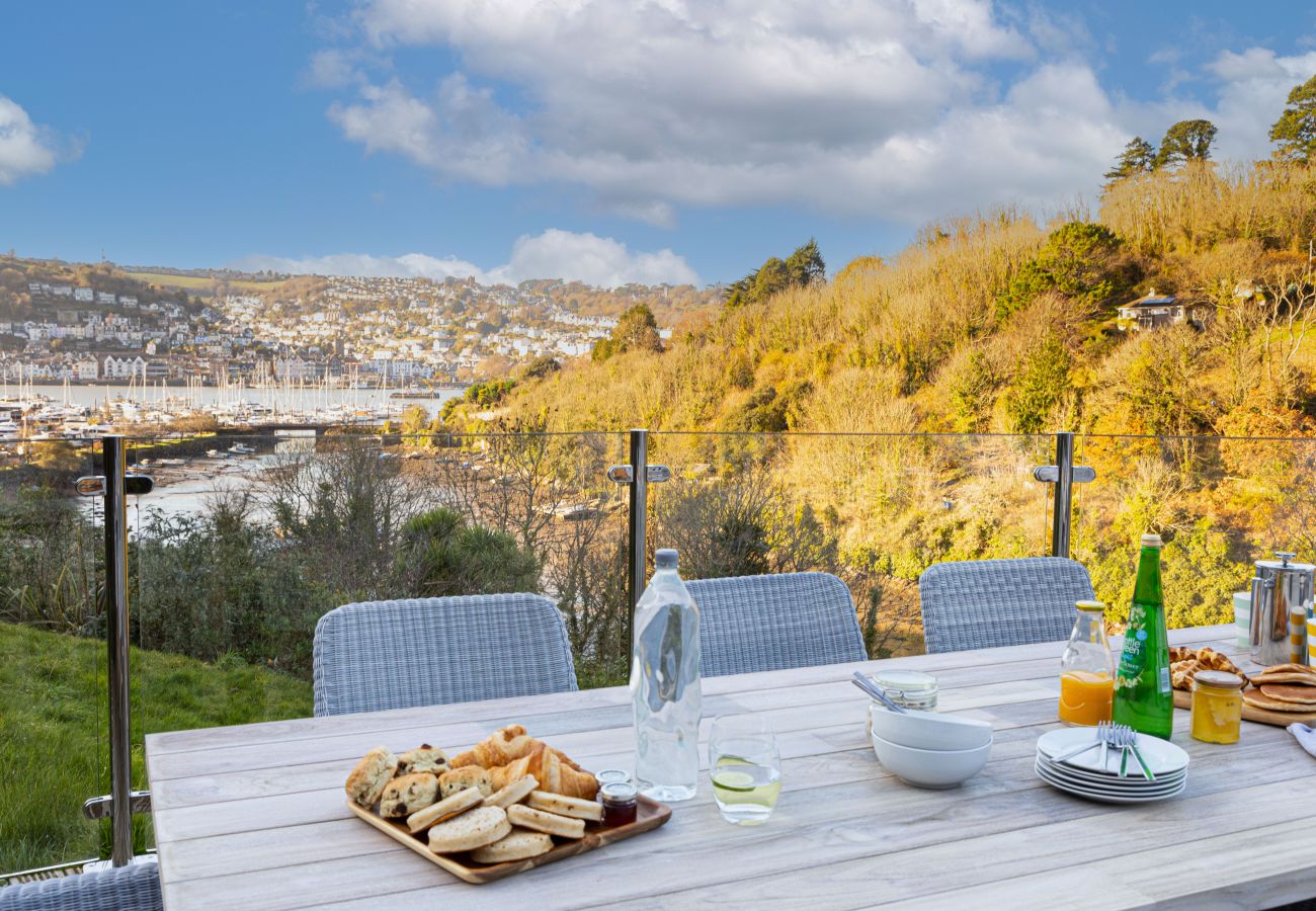 House in Kingswear - Homefield - Chic charm with unrivalled river views House in Kingswear - Homefield - Chic charm with unrivalled river views