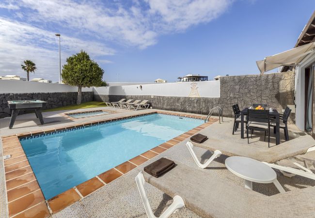 Villa in Playa Blanca - Villa Bezanilla - Villasexperience Villa in Playa Blanca - Villa Bezanilla - Villasexperience