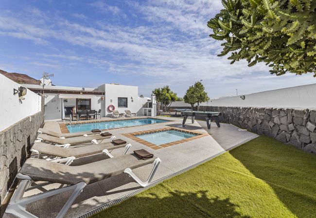 Villa in Playa Blanca - Villa Bezanilla - Villasexperience Villa in Playa Blanca - Villa Bezanilla - Villasexperience