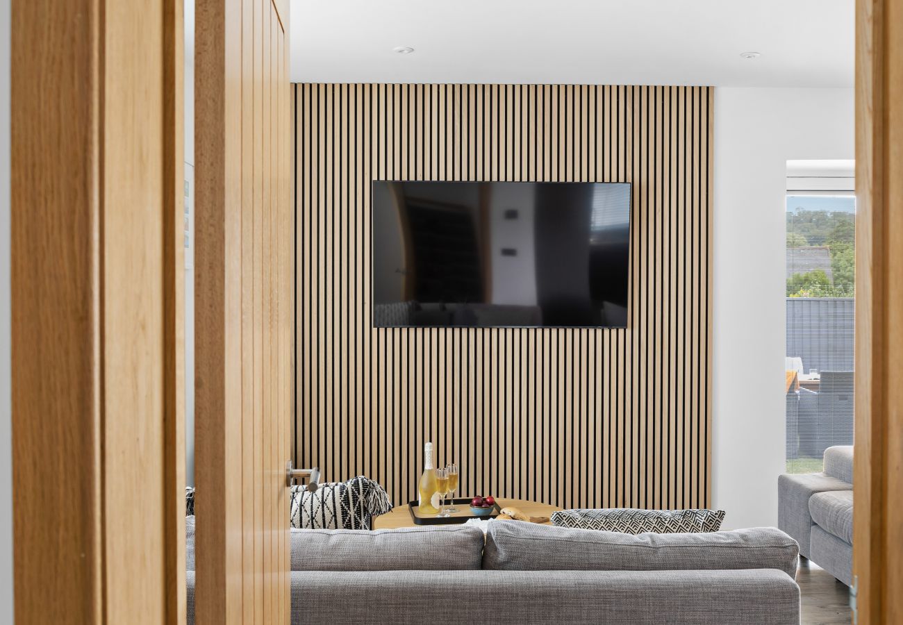 Greenacre snug room with sofa bed