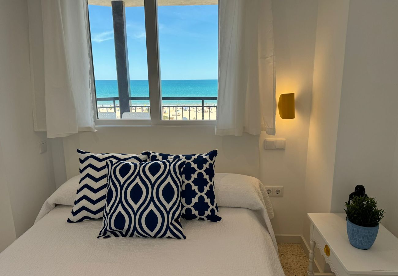 Apartment in Playa de Gandía - PRECIOSO APARTAMENTO FRONTAL AL MAR - only families