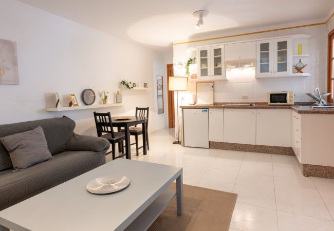 Terraced House in Arico - Spacious and cosy house in Abades Terraced House in Arico - Spacious and cosy house in Abades