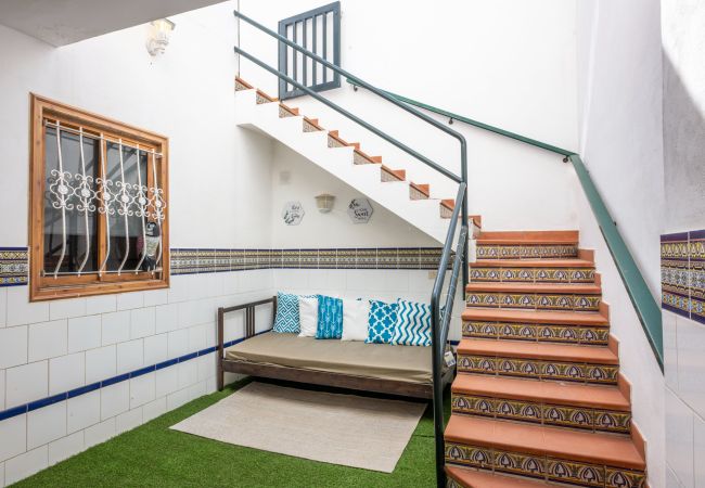 Terraced House in Arico - Spacious and cosy house in Abades Terraced House in Arico - Spacious and cosy house in Abades