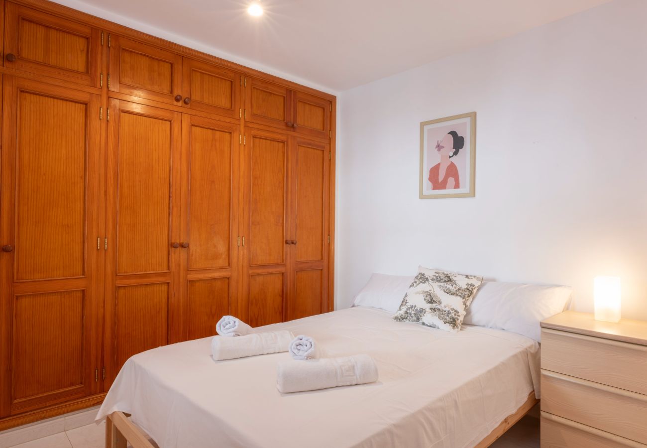 Terraced House in Arico - Spacious and cosy house in Abades