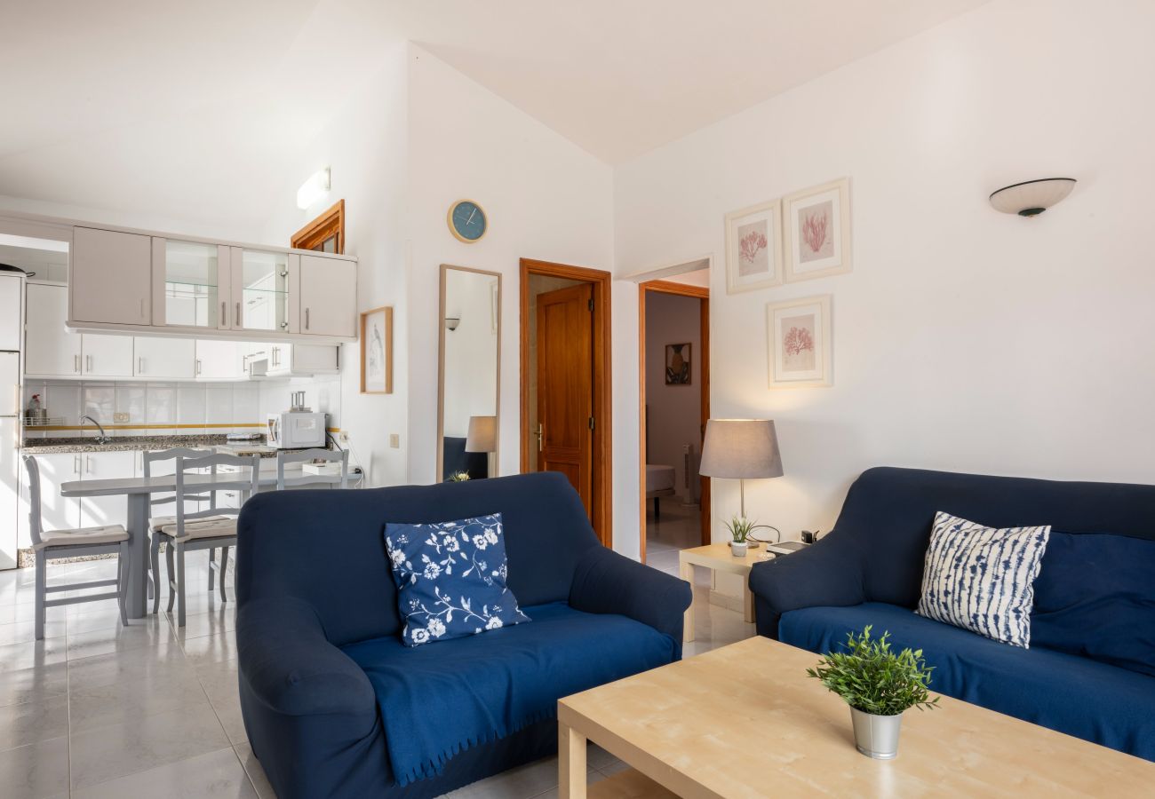 Terraced House in Arico - Spacious and cosy house in Abades