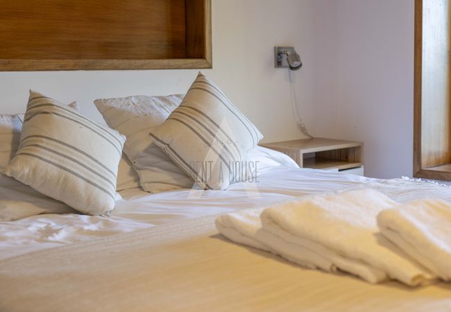 Apartment in San Carlos de Bariloche - DIVINE APARTMENT WITH LAKE AND BEACH VIEW Apartment in San Carlos de Bariloche - DIVINE APARTMENT WITH LAKE AND BEACH VIEW