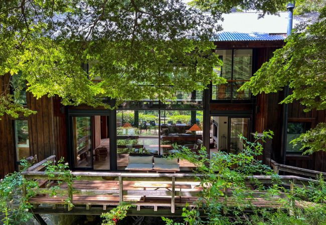  in San Carlos de Bariloche - ARE36 HOUSE SURROUNDED BY FOREST AND NATURE LOCATED VERY CLOSE TO THE GOLF STARTER
