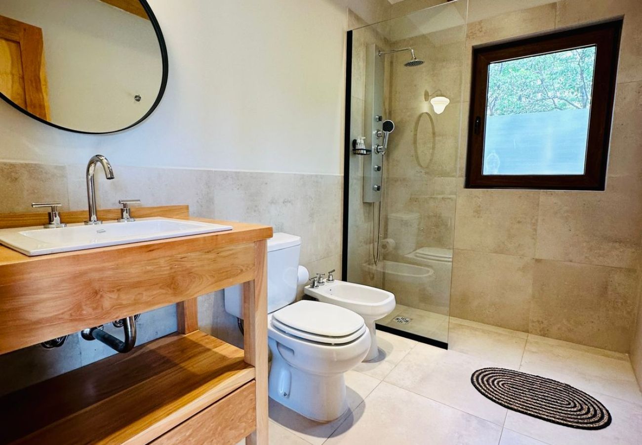 House in San Carlos de Bariloche - ARE11 INCREDIBLE HOUSE IN ARELAUQUEN WITH VIEWS OF THE CATEDRAL, OTTO AND VENTANA HILLS