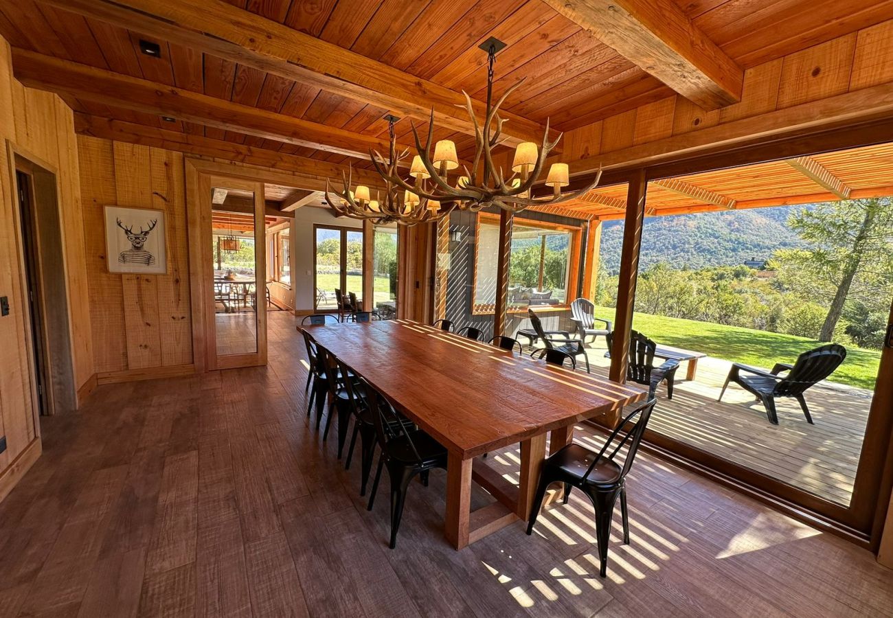 House in San Carlos de Bariloche - ARE11 INCREDIBLE HOUSE IN ARELAUQUEN WITH VIEWS OF THE CATEDRAL, OTTO AND VENTANA HILLS