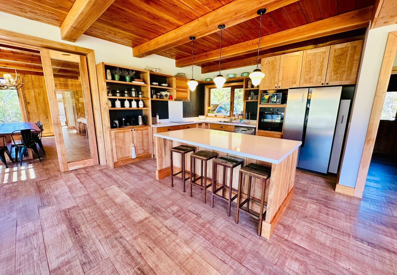 House in San Carlos de Bariloche - ARE11 INCREDIBLE HOUSE IN ARELAUQUEN WITH VIEWS OF THE CATEDRAL, OTTO AND VENTANA HILLS