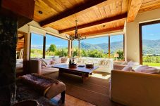 House in San Carlos de Bariloche - ARE11 INCREDIBLE HOUSE IN ARELAUQUEN WITH VIEWS OF THE CATEDRAL, OTTO AND VENTANA HILLS