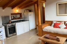 Cabin in San Carlos de Bariloche - cate02 Beautiful cabin located in the base of Cerro Catedral.