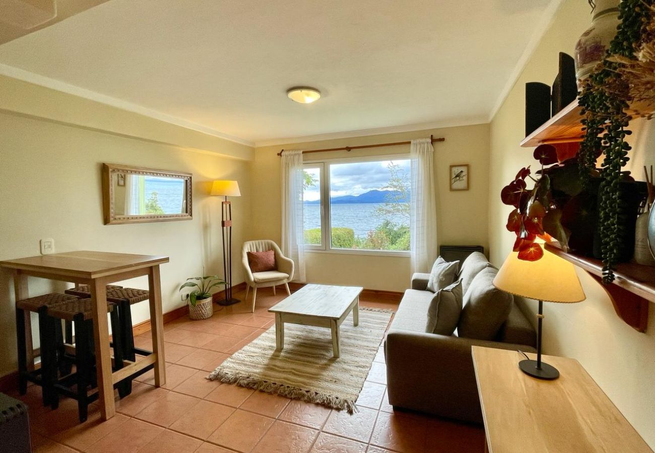 Cabin in San Carlos de Bariloche - View19 Comfortable house overlooking the lake and close to the center of Bariloche.