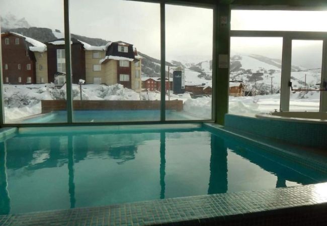  in San Carlos de Bariloche - CATE04 Apartment located in the Latitud Catedral complex, on Cerro Catedral.