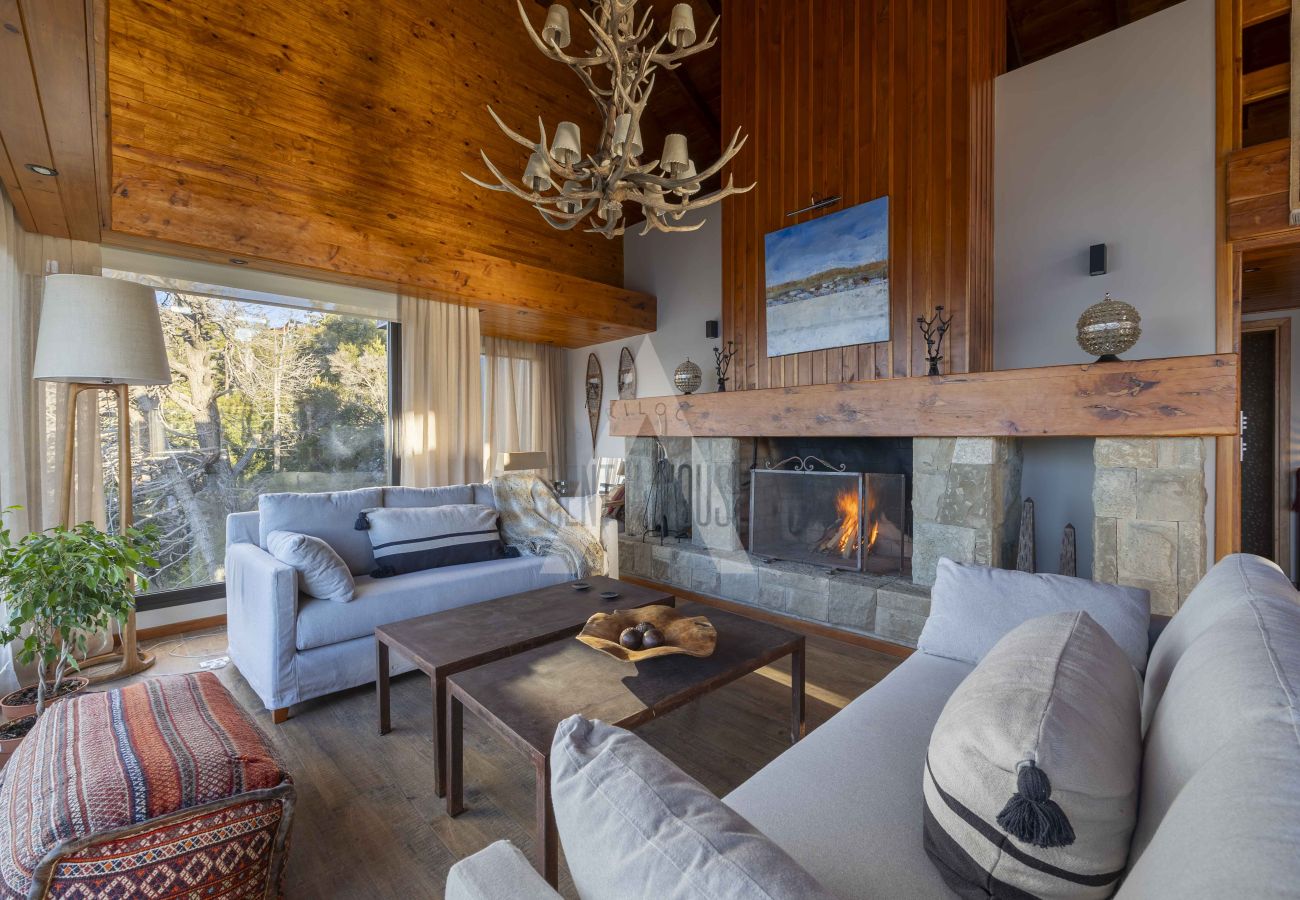 House in San Carlos de Bariloche - HUAPI48C | Exclusive Villa on Lake Nahuel Huapi with HOT TUBE
