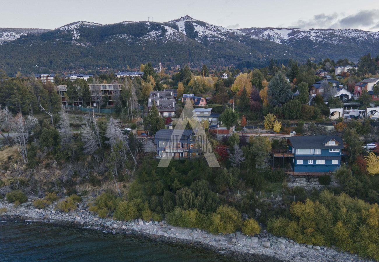 House in San Carlos de Bariloche - HUAPI48C | Exclusive Villa on Lake Nahuel Huapi with HOT TUBE