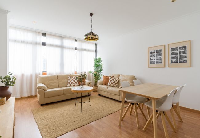  in Las Palmas de Gran Canaria - Modern 3-bedroom flat near Triana