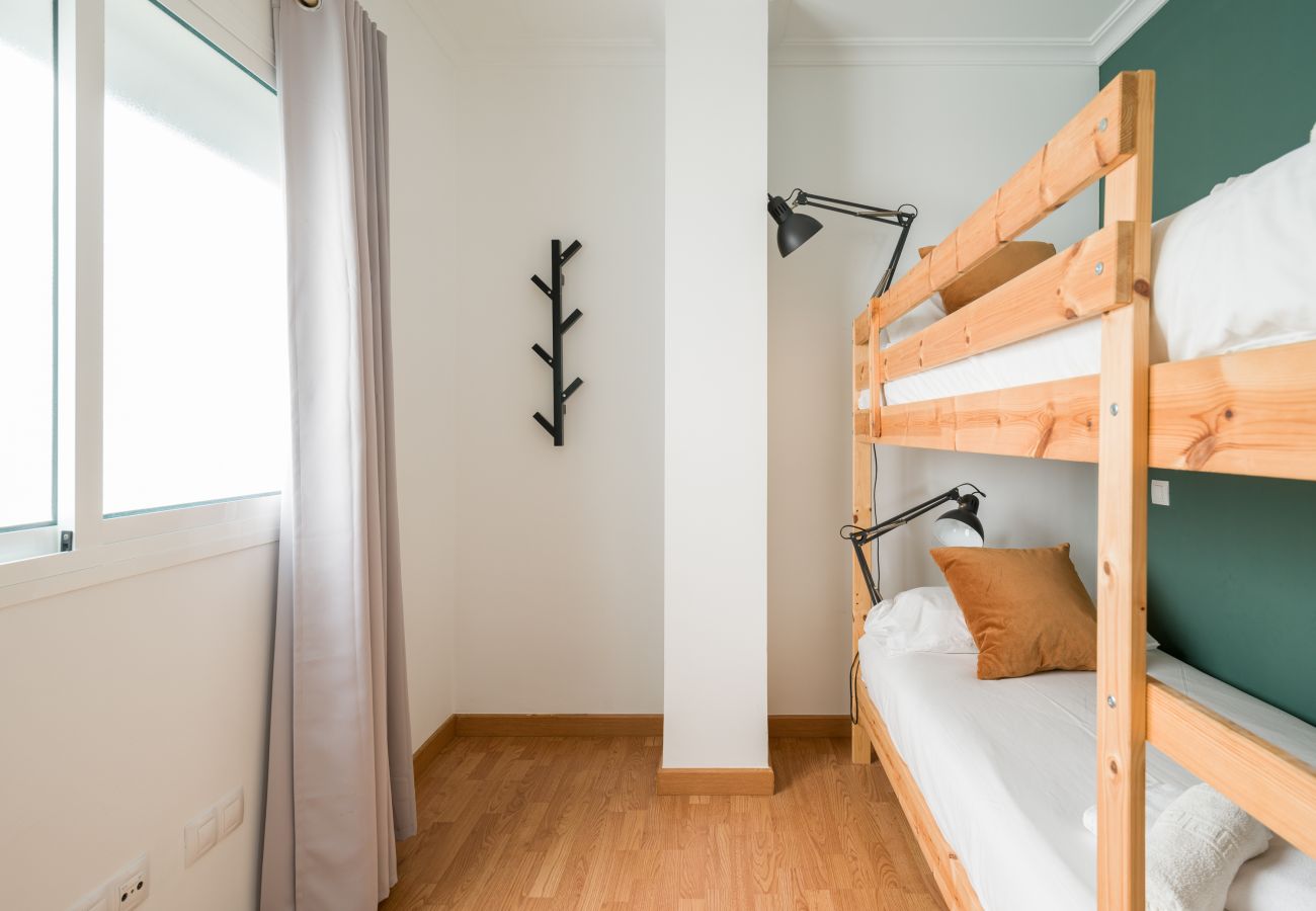 Apartment in Las Palmas de Gran Canaria - Modern 3-bedroom flat near Triana