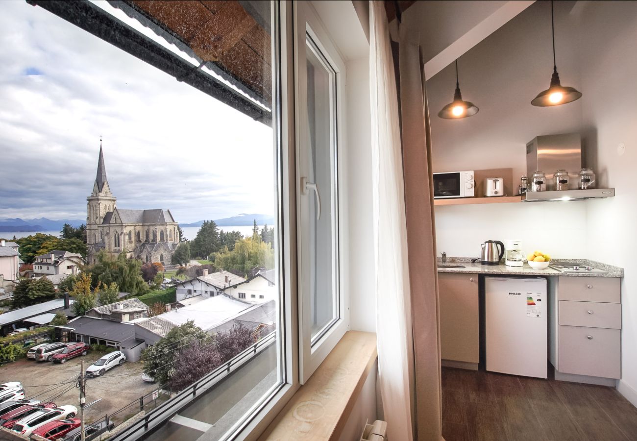 Studio in San Carlos de Bariloche - RUSITO in the city center overlooking the  Nahuel Huapi lake