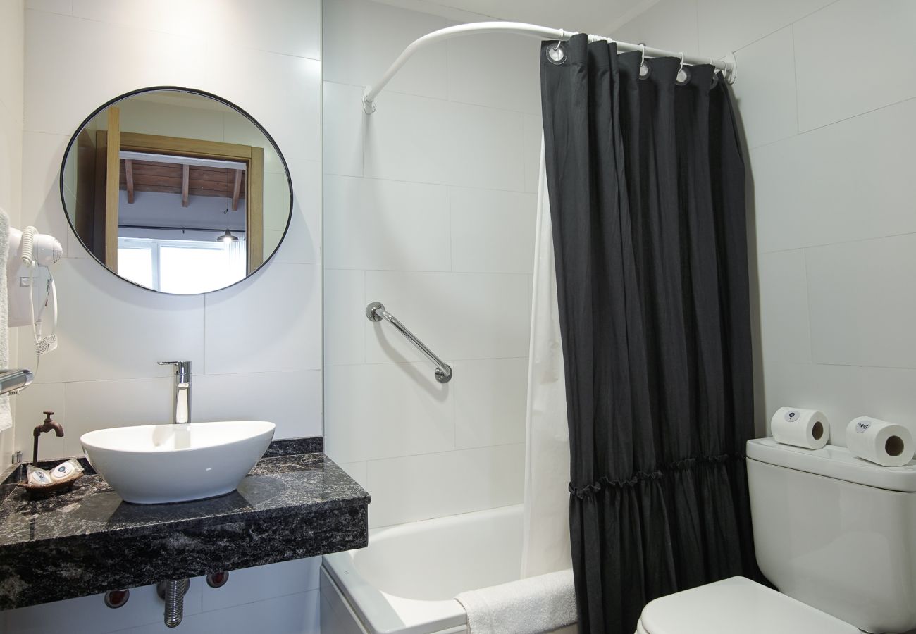 Studio in San Carlos de Bariloche - RUSITO in the city center overlooking the  Nahuel Huapi lake