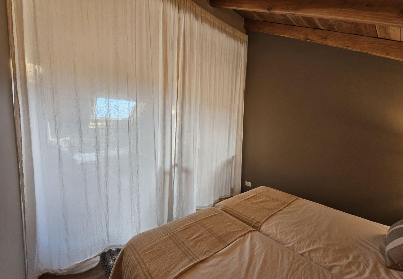 Apartment in San Carlos de Bariloche - Montaña charming flat with lake view and parking in Bariloche