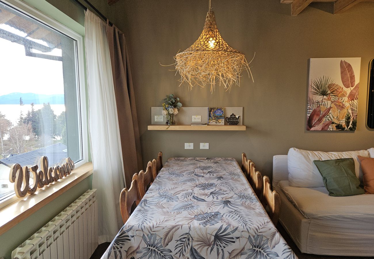 Apartment in San Carlos de Bariloche - Montaña charming flat with lake view and parking in Bariloche