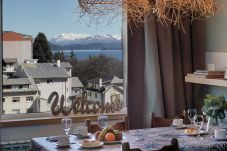 Apartment in San Carlos de Bariloche - Montaña charming flat with lake view and parking in Bariloche