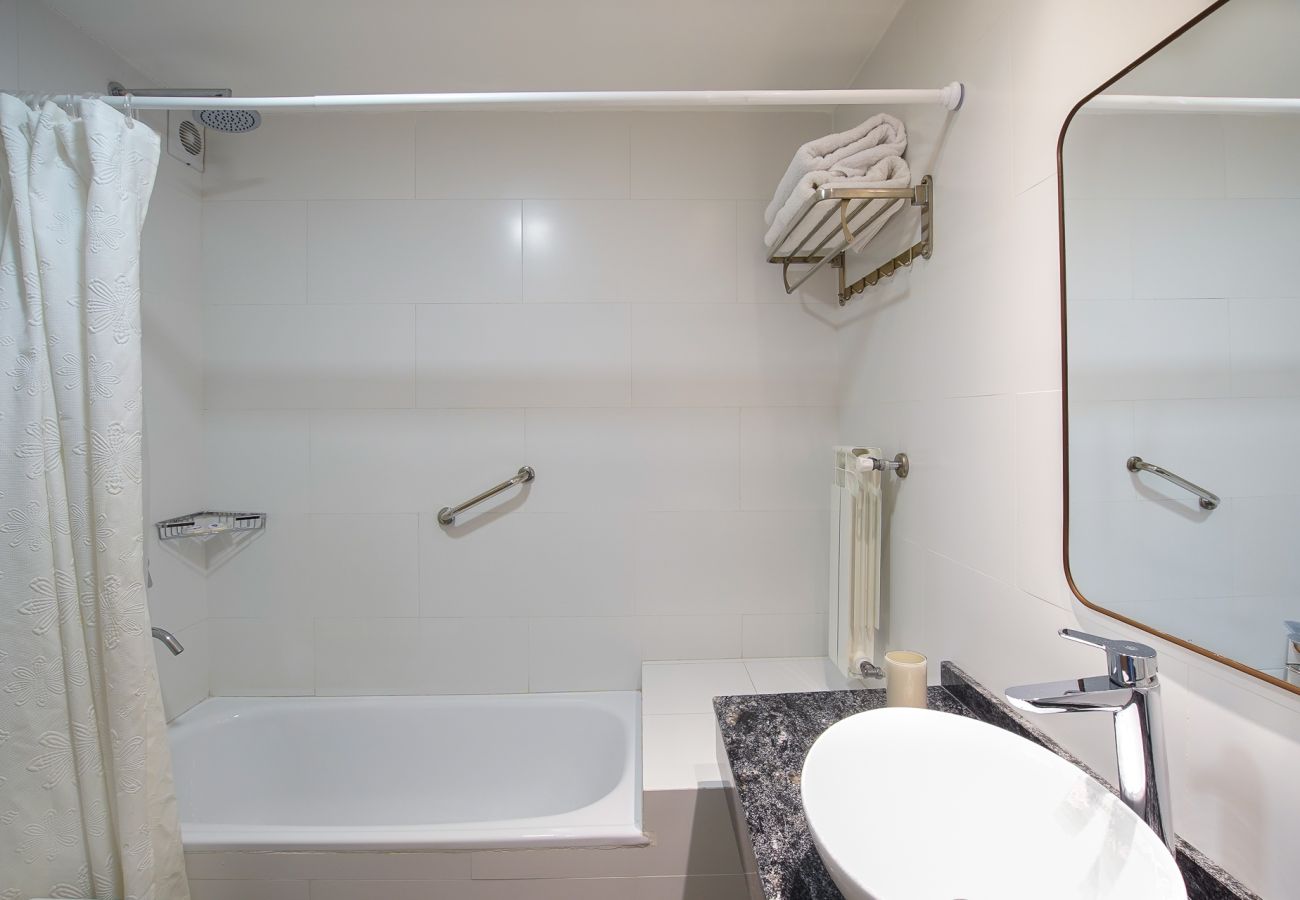 Apartment in San Carlos de Bariloche - Mutisia flat with terrace and lake views in Bariloche