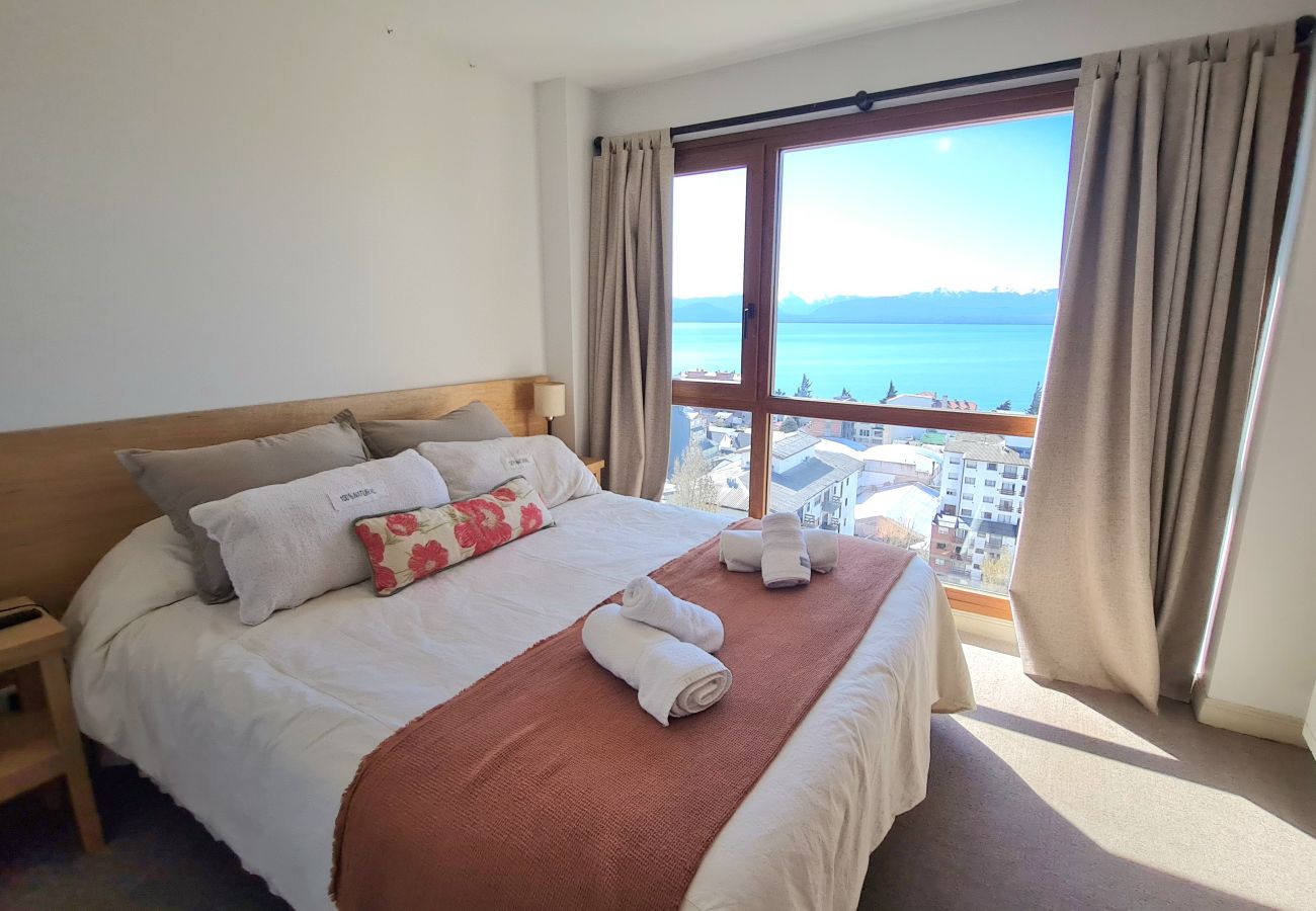 Apartment in San Carlos de Bariloche - Kumelka flat with Lake Nahuel Huapi View