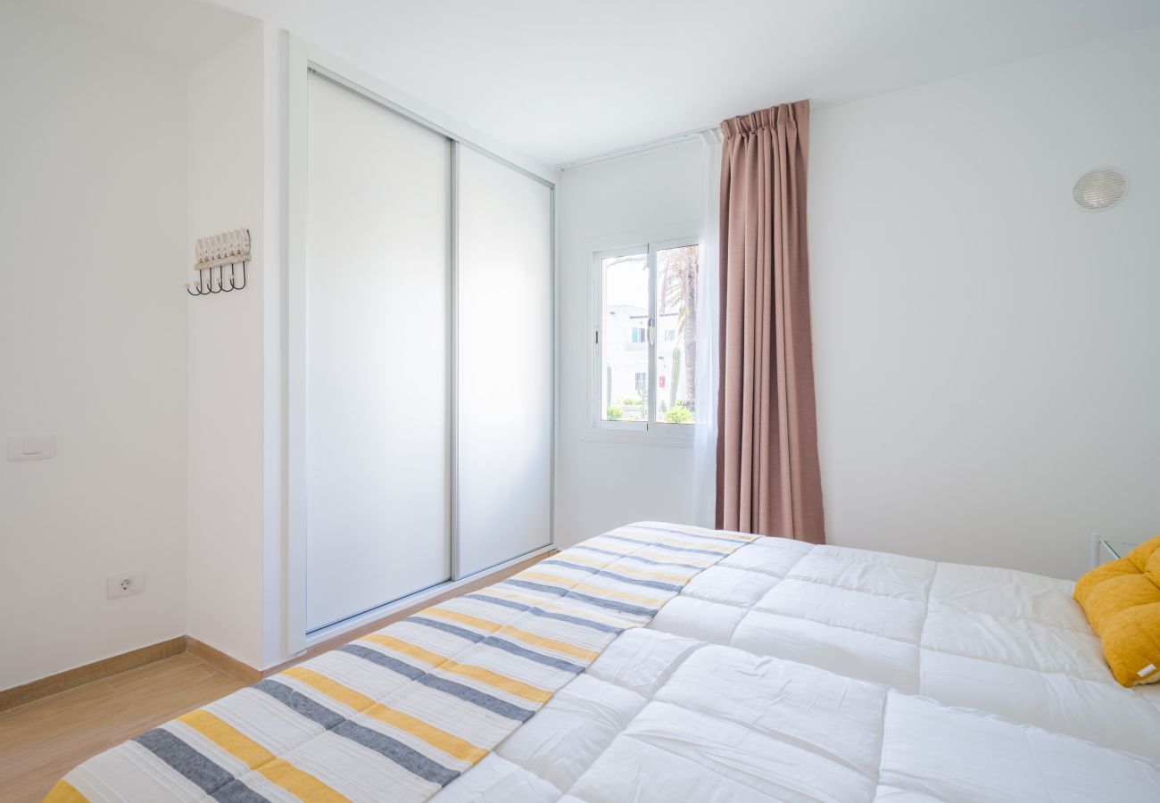 Apartment in Corralejo - Modern Apartment in Corralejo recently refurbished and beachfront - Home For Guest