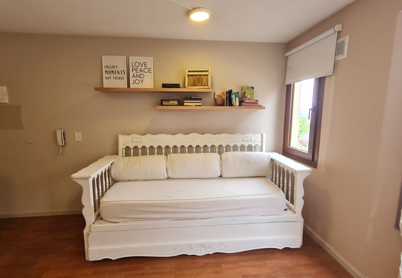 Apartment in San Carlos de Bariloche - Lyrics & Music flat in the Belgrano neighbourhood, Bariloche