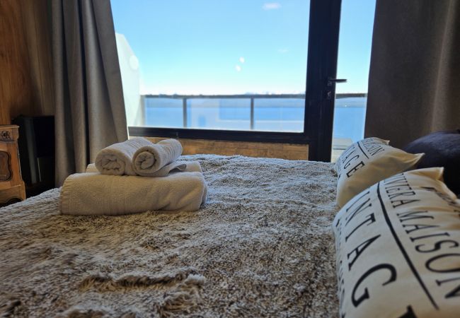 Studio in San Carlos de Bariloche - Suizo II Romantic apartment with Nahuel Huapi Lake Studio in San Carlos de Bariloche - Suizo II Romantic apartment with Nahuel Huapi Lake