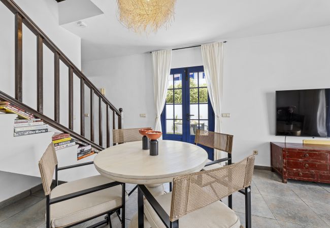 Villa in Playa Blanca - Villa Cartali  Playa Blanca Villa in Playa Blanca - Villa Cartali  Playa Blanca