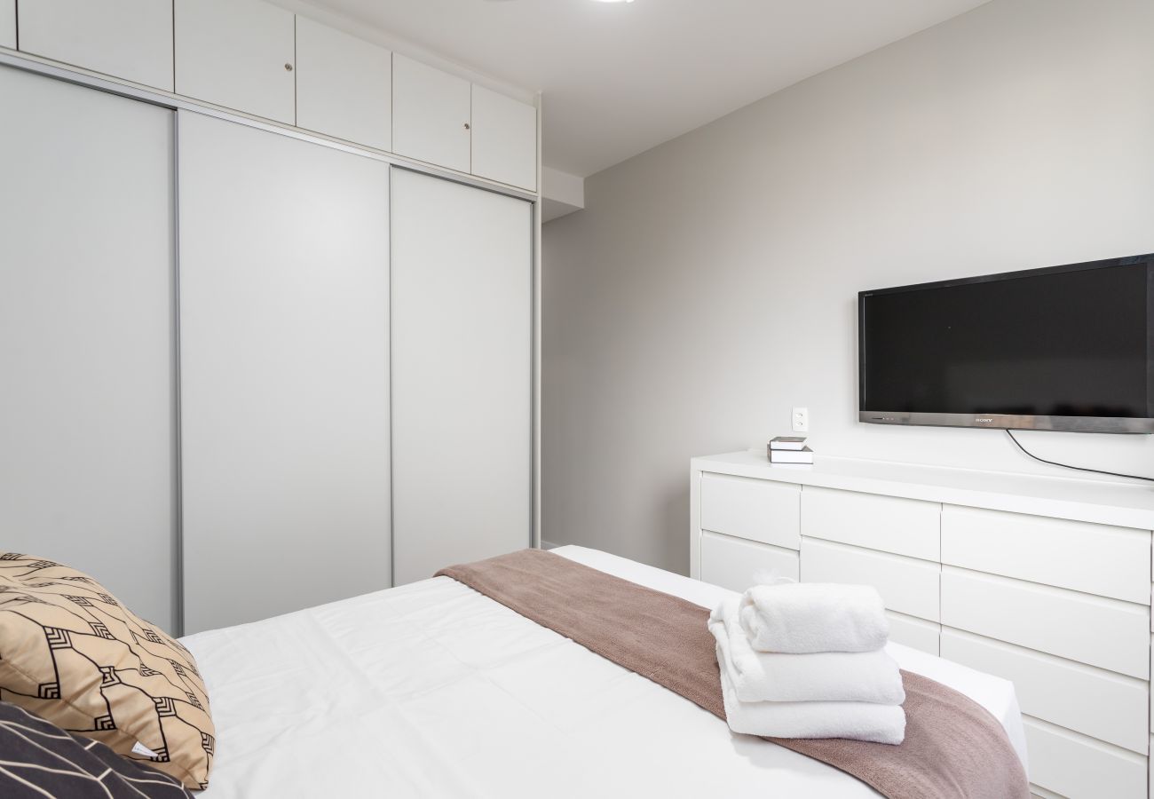 Apartment in Rio de Janeiro - Charming 9 minutes from Botafogo Beach | MRF1307