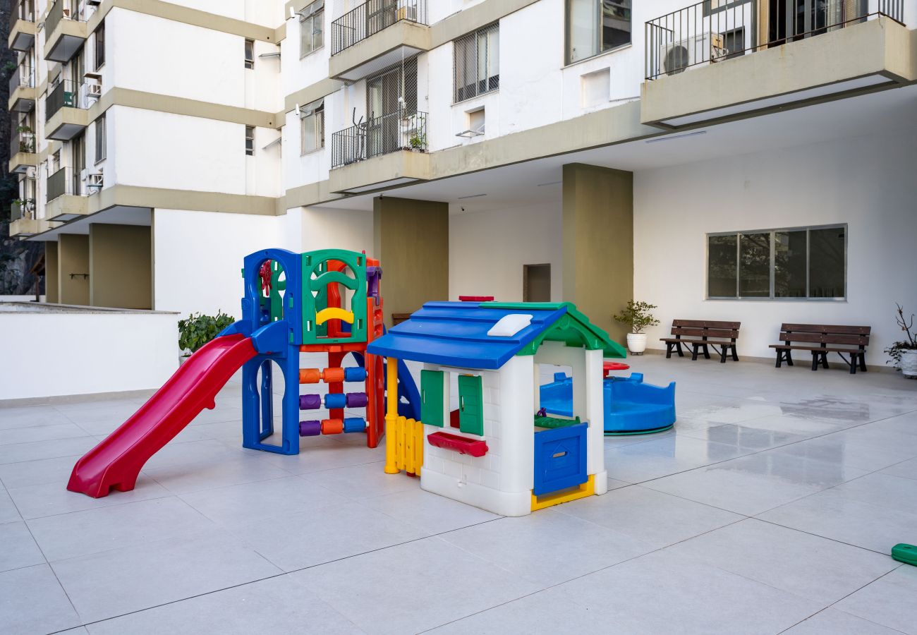 Apartment in Rio de Janeiro - Charming 9 minutes from Botafogo Beach | MRF1307