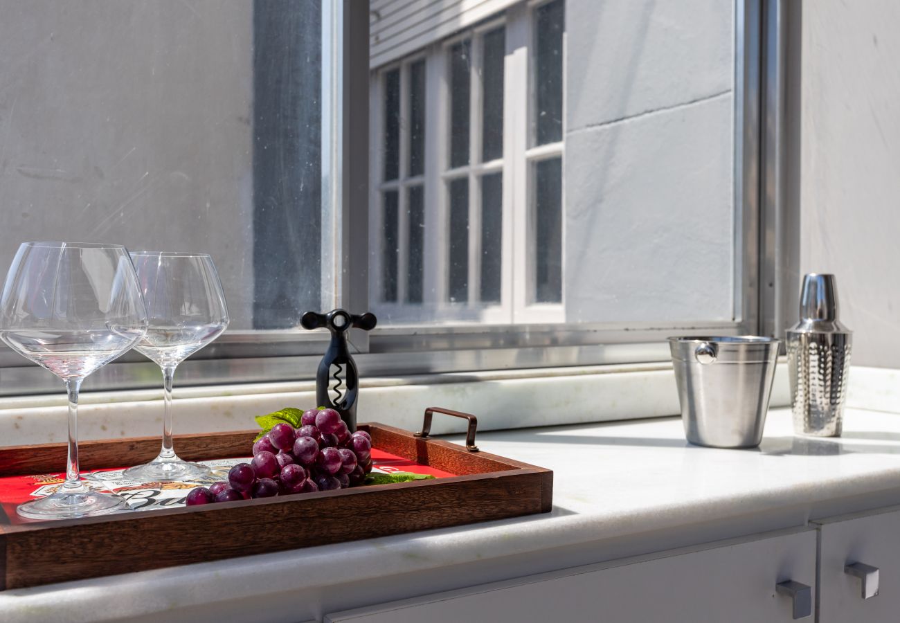 Apartment in Rio de Janeiro - 5 minutes from Copacabana beach | NSC1003