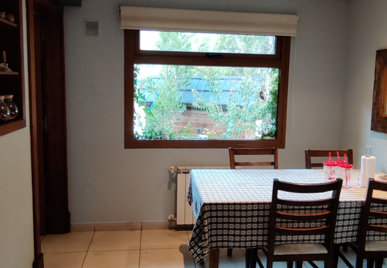 House in San Carlos de Bariloche - ARE55 SPECTACULAR HOUSE WITH INTEGRATED QUINCHO AND HEATED POOL