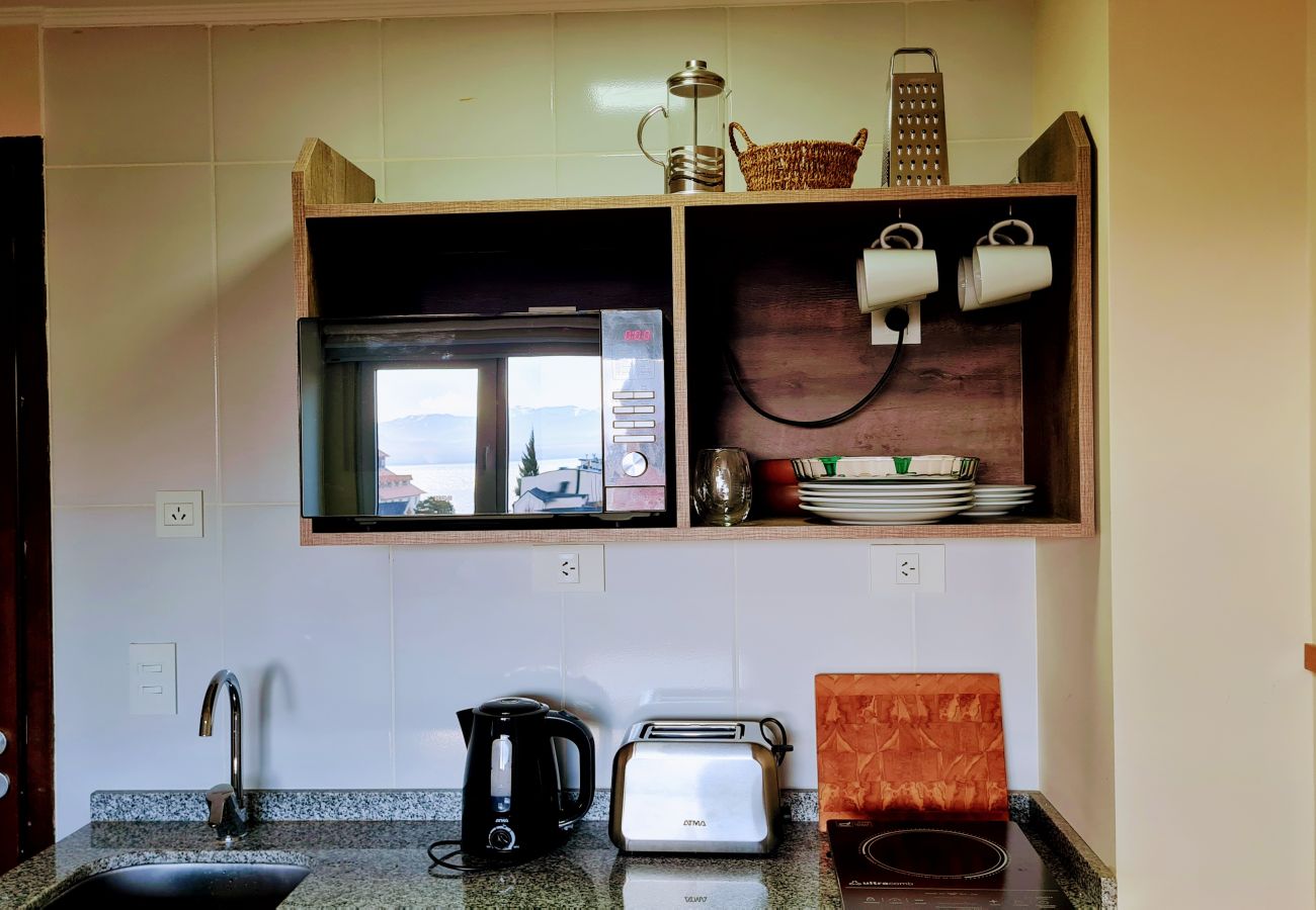 Apartment in San Carlos de Bariloche - Cielo flat with a view of the lake and the Bariloche cathedral. Apartment in San Carlos de Bariloche - Cielo flat with a view of the lake and the Bariloche cathedral.